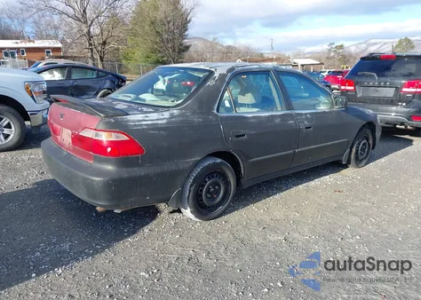 1998 Honda Accord Lx z USA, uszkodzony, nr VIN 1HGCG5642WA013398